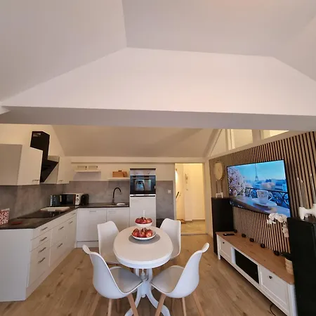 Corina In Melk! Zentrumnah! Lejlighed