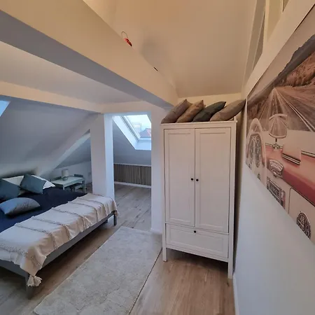 Melk- Wachau 5 Mit Balkons Mit Bis 3 Zimmern Und Bis 6 Personen Melk