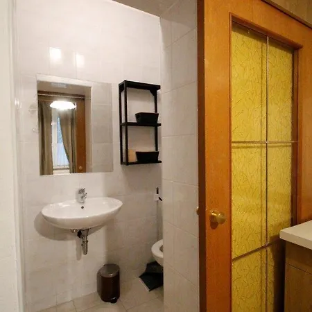 Corina In Melk! Zentrumnah!