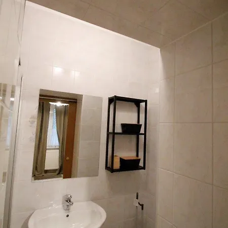 Corina In Melk! Zentrumnah! * Melk