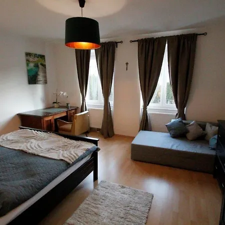 Corina In Melk! Zentrumnah! *