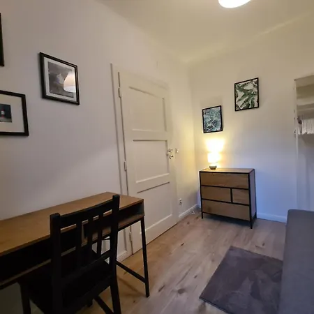 Corina In Melk! Zentrumnah! *