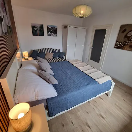 Corina In Melk! Zentrumnah!