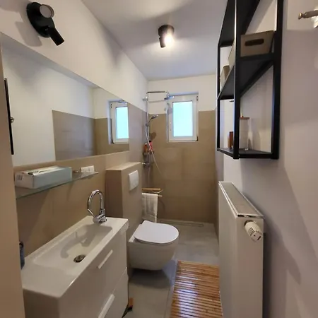 Apartament Melk- Wachau 5 Mit Balkons Mit Bis 3 Zimmern Und Bis 6 Personen *