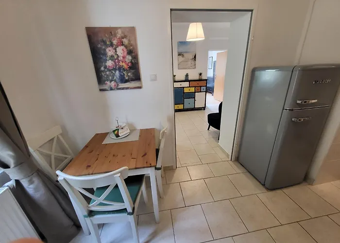 Corina In Melk! Zentrumnah!